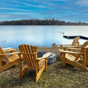 Luxury Private Lake House Villa Kawartha Lakes Exterior photo