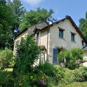 Moulin Du Pont Rouge Villa Soudaine-Lavinadiere Exterior photo