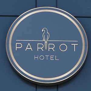Hotel Parrot Raszyn Exterior photo