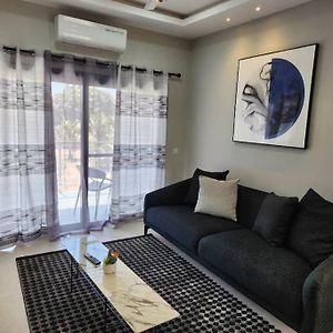 Elegant 1 Bedroom Apartment At Aquaview Banjul Exterior photo
