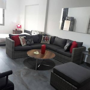 Studio In Dbayeh In A Prime Location, Wifi, 38Sqm Apartment Exterior photo