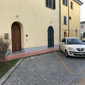 Borri Apartment, Trilocale Access. Con Posto Auto Ponsacco Exterior photo