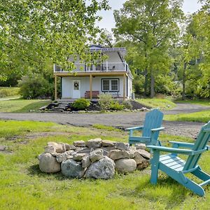Wappingers Falls Cabin Private Pond And Fire Pit! Exterior photo