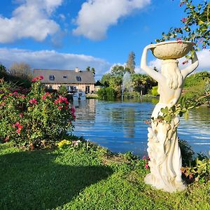 Domaine Du D-Day Bed & Breakfast Saint-Come-du-Mont Exterior photo