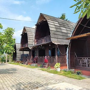 Arafah Resort @ Danau Kerinci Jambi Redpartner Hiang Exterior photo