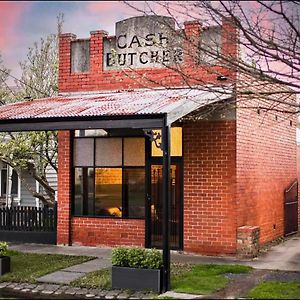 The Cash Butcher - Classy & Centrally Located Bed & Breakfast Ballarat Exterior photo