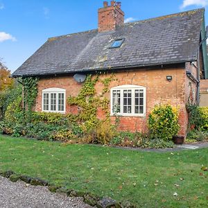 Beautiful 2 Bedroom Cottage In Oxton Oxton  Exterior photo