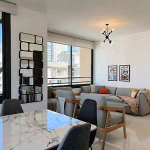 Elevated 2Br Living In Hamra Apartment Beirut Exterior photo