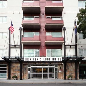 River'S Edge Hotel Portland, Tapestry Collection By Hilton Exterior photo