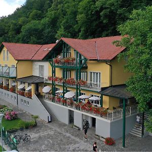 Gasthof-Pension Luger Hotel Wesenufer Exterior photo