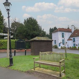 Holly Lodge Newark-on-Trent  Exterior photo