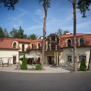 Krysztalowy Palacyk Hotel Kozienice Exterior photo