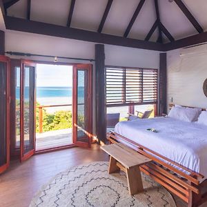 Private Oceanfront Fijian Villa Sleeps 8 Solevu Exterior photo