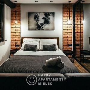 Happy Night - Apartamenty Happy Mielec Exterior photo