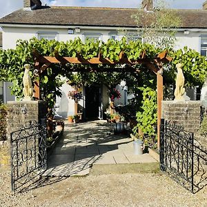 The Greyhound Inn Dorchester Exterior photo