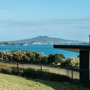 Tradewinds Waiheke Villa Surfdale Exterior photo