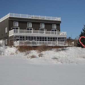 Resort Lac Ste-Marie Lac Sainte-Marie Exterior photo