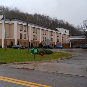 Wingate By Wyndham Buckhannon Hotel Exterior photo