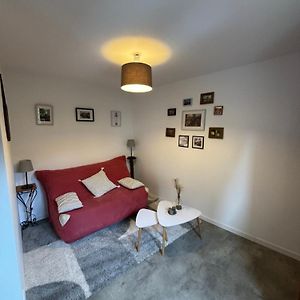 Charmant Studio Apartment Argenton Sur Creuse Exterior photo