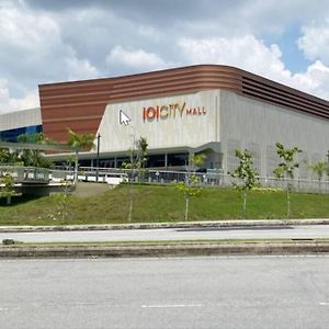 Ioi City Mall Modern Home Picc Putrajaya Exterior photo