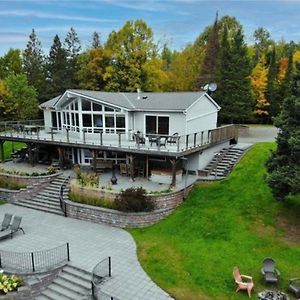 Waterfront, Dream Stay At Belle Vue Cottage Parry Sound Exterior photo