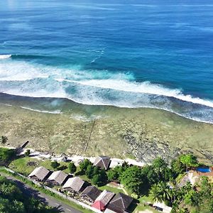 Baturundung Surf Resort Naibos Exterior photo