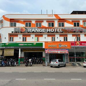 OYO 966 Segamat Red Orange Hotel Sdn Bhd Exterior photo