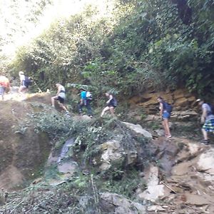 Lamorn Guesthouse Nong Khiaw Exterior photo