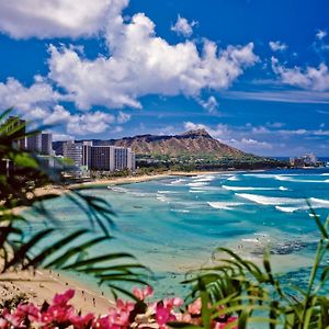Ocean View Escape, Steps To Beach & Free Parking! Honolulu Exterior photo
