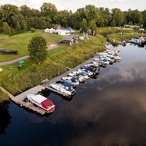 Cozy Houses - Sauga Fishing Village Riverside Holiday Center Parnu Exterior photo