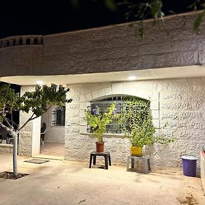 Apartment Between Ajloun Castle And Jerash Ruins Jarash Exterior photo