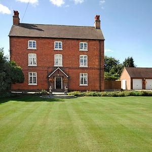 Blackgreaves Farmhouse Bed & Breakfast Lea Marston Exterior photo