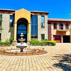 Gucci Manor Boutique Guesthouse Polokwane Exterior photo