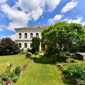 Penzion Medvedi Paseka Hotel Nova Bystrice Exterior photo