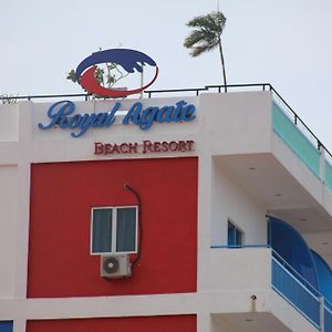 Royal Agate Beach Resort Pantai Cenang  Exterior photo
