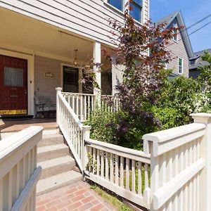 Charming Harvard Victorian Apartment Cambridge Exterior photo