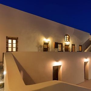 Luxury Santorini Residence 2 Bedrooms Villa Lucy With Spacious Terrace Pyrgos Exterior photo