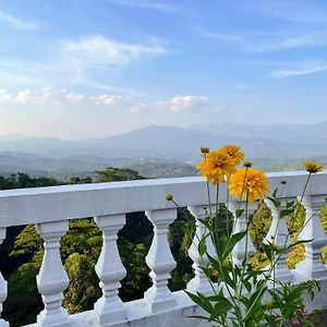 Bellwood Hills Resort & Spa Kandy Exterior photo