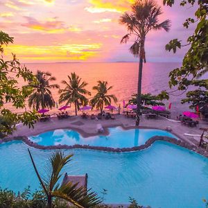 Eagle Point Beach And Dive Resort Mabini  Exterior photo