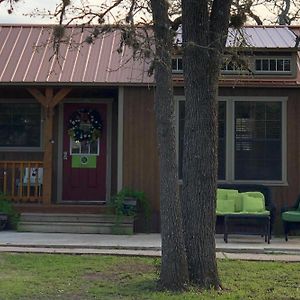 4 Cabins - Reindeer Ranch At Round Top Carmine Exterior photo