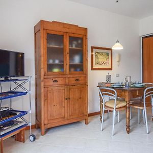 Cozy Apartment In Populonia With Wifi Exterior photo