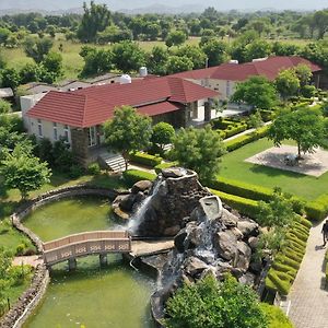 Astroport Sariska "Treetop" By Eight Continents Hotel Tehla Exterior photo