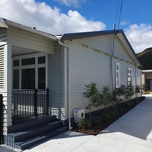 Dog-Friendly In Waterloo Villa Lower Hutt Exterior photo