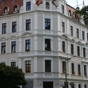 Gaestehaus Lisakowski Pension Am Brautwiesenpark Hotel Gorlitz Exterior photo