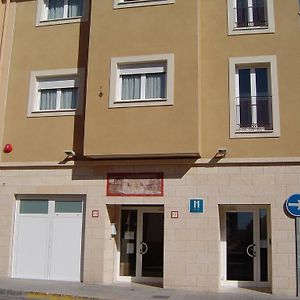 Hostal El Estudio Hotel Almansa Exterior photo