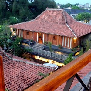 Omah Sinten Heritage Hotel & Resto Surakarta  Exterior photo