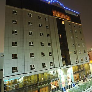 Corp Executive Hotel Doha Suites Exterior photo