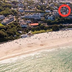 Above Porthminster Beach - "St James Rest" Is A Refurbished & Super Stylish Private Apartment - King Bedroom With Ensuite, Family Bathroom, Double Bunk Cabin & Sofabed Loungekitchendiner - 2 Mins Walk Main Car Park & Station St Ives  Exterior photo