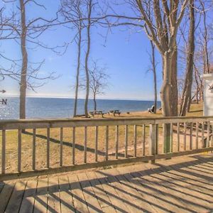 Classic Lake Michigan Cottage Montague Exterior photo