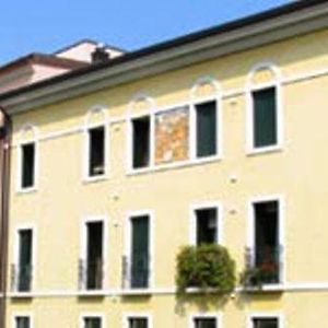 Hotel Due Leoni Sacile Exterior photo